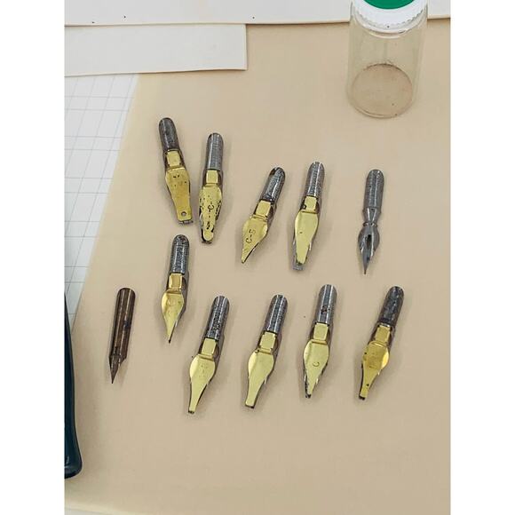 Calligraphy Pen Set Papers Illustrations 11 tips 3 Handles Tip Holder Example - Picture 3 of 16